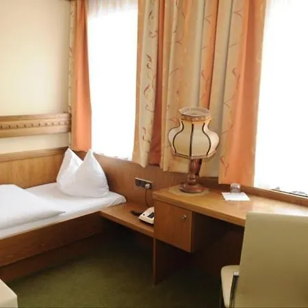 Innviertlerhof بيت ضيافة لينتز